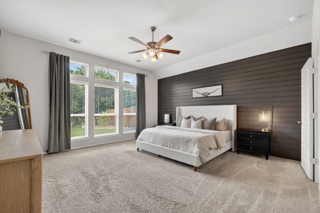 209 Lacey Oak LOOP, San Marcos, TX 78666