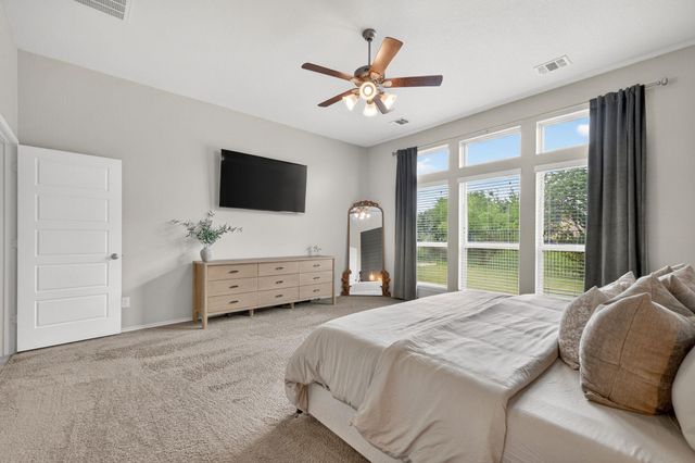 209 Lacey Oak LOOP, San Marcos, TX 78666