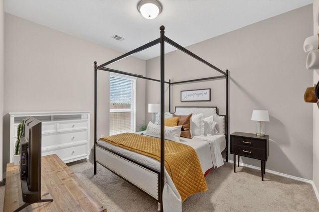 209 Lacey Oak LOOP, San Marcos, TX 78666