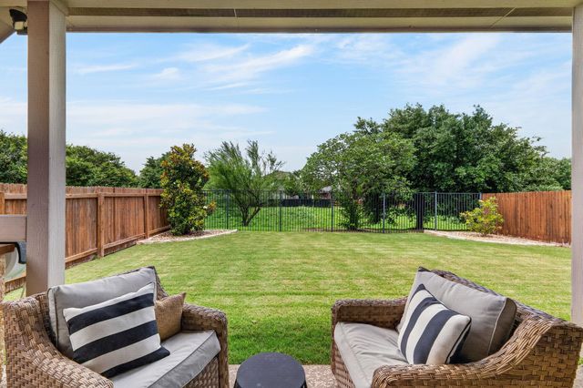 209 Lacey Oak LOOP, San Marcos, TX 78666