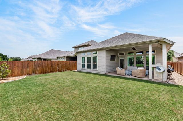 209 Lacey Oak LOOP, San Marcos, TX 78666