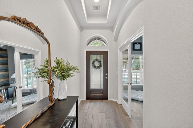 209 Lacey Oak LOOP, San Marcos, TX 78666