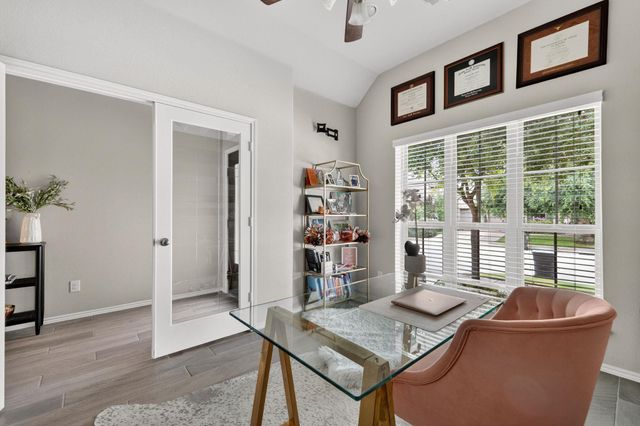 209 Lacey Oak LOOP, San Marcos, TX 78666