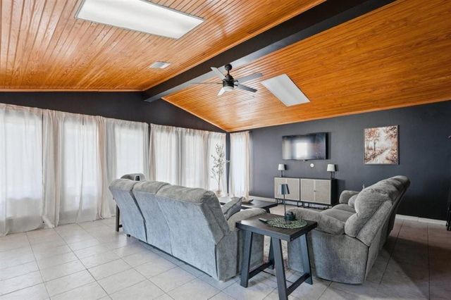 2012 JENNIFER Lane, Sulphur, LA 70665