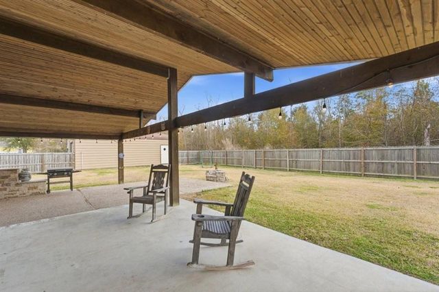 2012 JENNIFER Lane, Sulphur, LA 70665