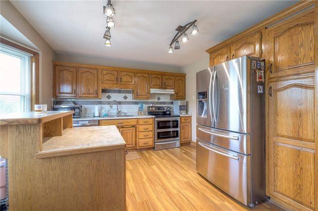 12448 NW Blackwood Drive, Adrian, MO 64720