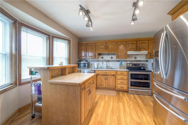 12448 NW Blackwood Drive, Adrian, MO 64720