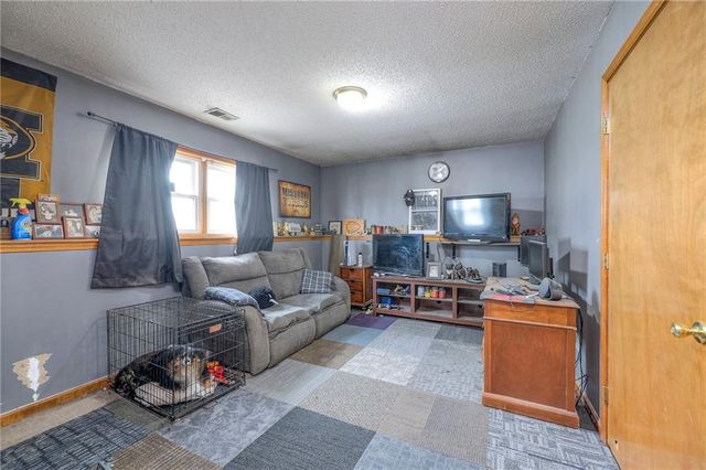 12448 NW Blackwood Drive, Adrian, MO 64720