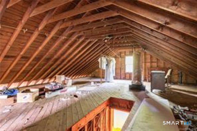 14 Apple Tree Lane, Woodbridge, CT 06525