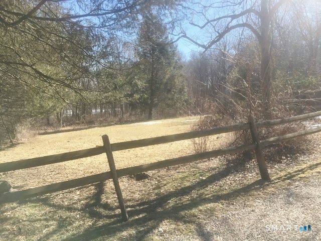 14 Apple Tree Lane, Woodbridge, CT 06525