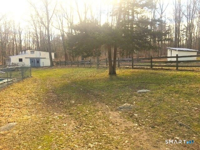 14 Apple Tree Lane, Woodbridge, CT 06525