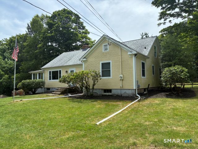 14 Apple Tree Lane, Woodbridge, CT 06525