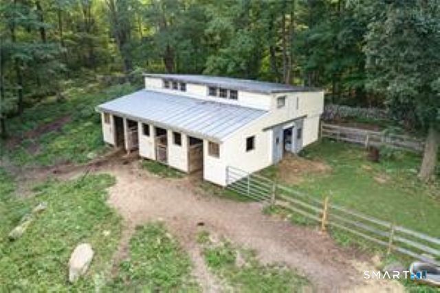 14 Apple Tree Lane, Woodbridge, CT 06525