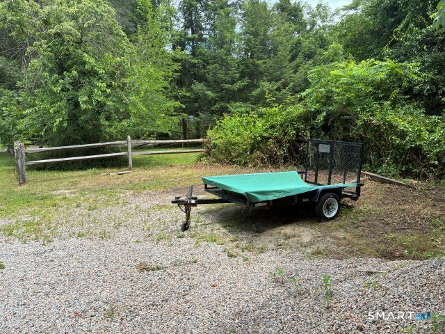14 Apple Tree Lane, Woodbridge, CT 06525