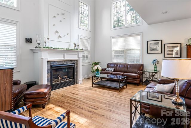 305 Woodview Court, Fletcher, NC 28732