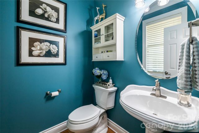 305 Woodview Court, Fletcher, NC 28732