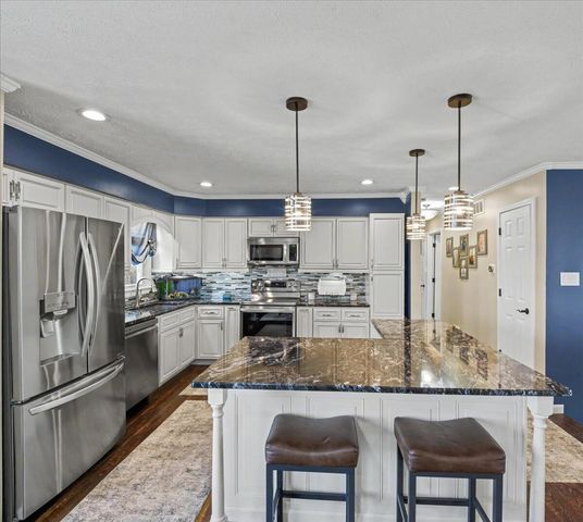 228 Holiday Road, Winchester, KY 40391