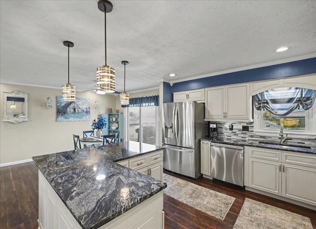 228 Holiday Road, Winchester, KY 40391