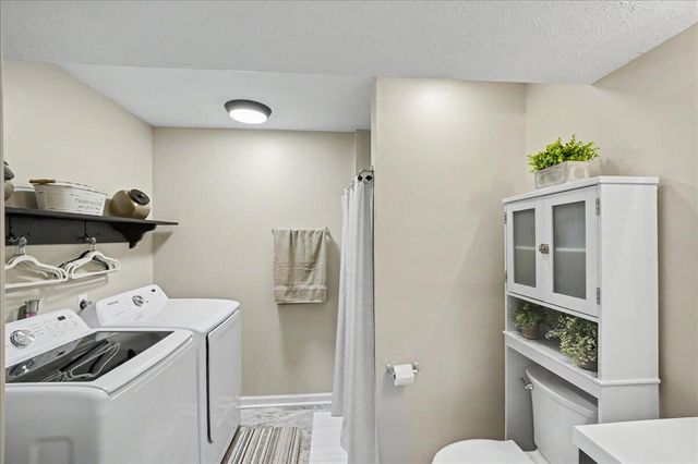 228 Holiday Road, Winchester, KY 40391