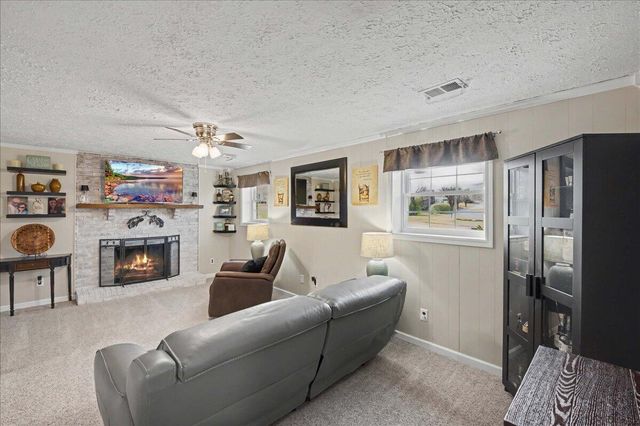 228 Holiday Road, Winchester, KY 40391