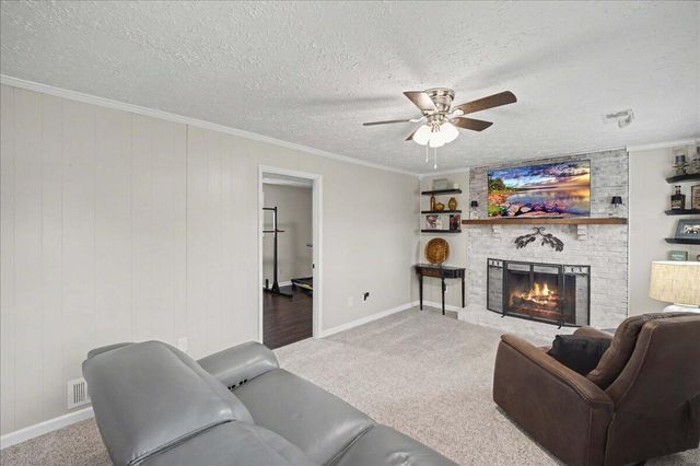 228 Holiday Road, Winchester, KY 40391