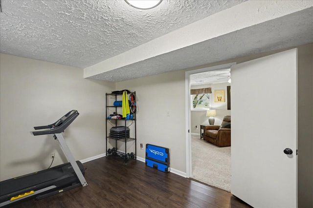 228 Holiday Road, Winchester, KY 40391