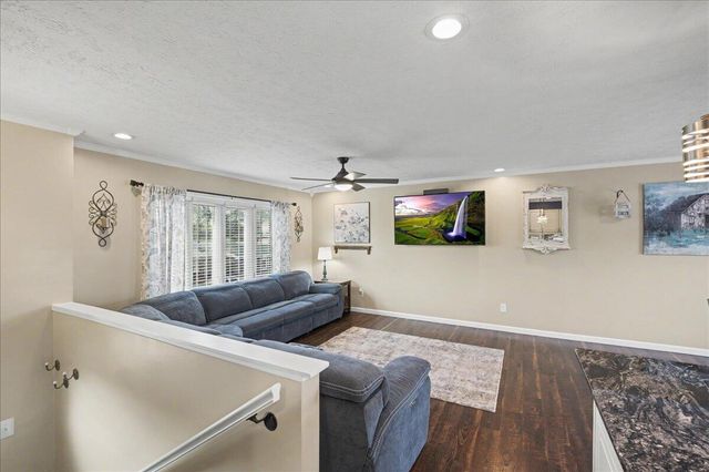 228 Holiday Road, Winchester, KY 40391