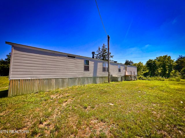 2078 Lone Mountain Rd, Tazewell, TN 37879
