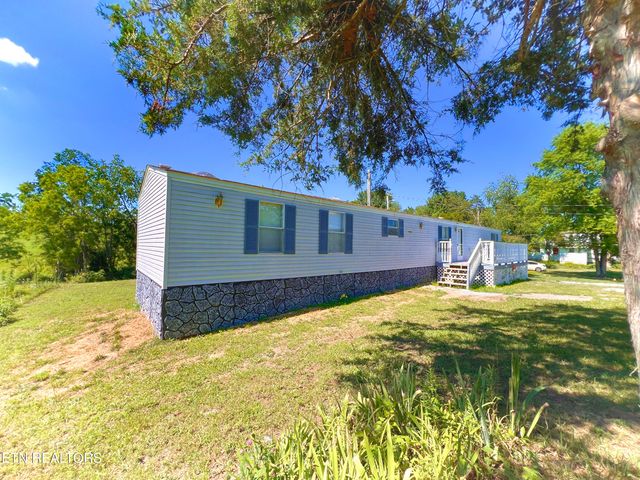 2078 Lone Mountain Rd, Tazewell, TN 37879