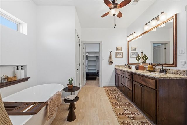 570 S Point Court, Aledo, TX 76008