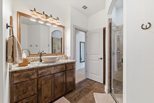570 S Point Court, Aledo, TX 76008