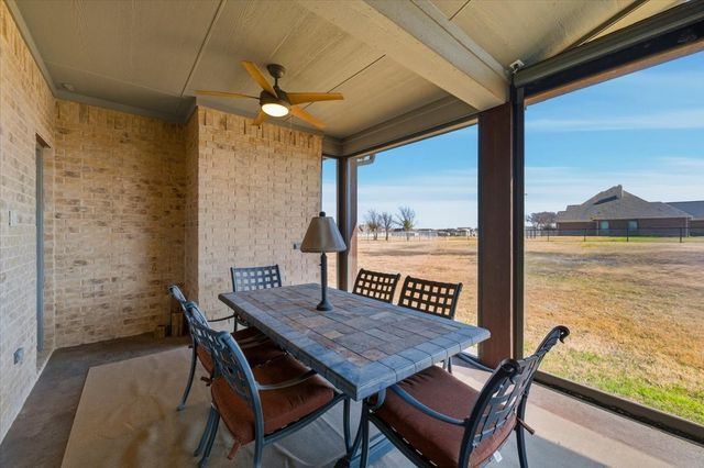 570 S Point Court, Aledo, TX 76008