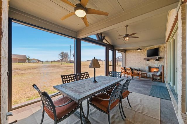 570 S Point Court, Aledo, TX 76008