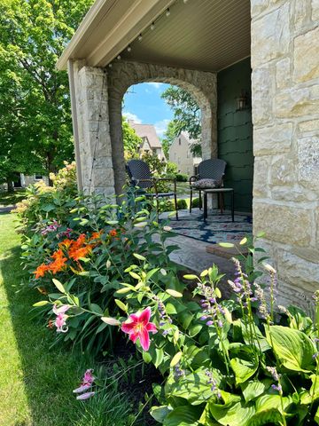 125 S Stanwood Road, Columbus, OH 43209