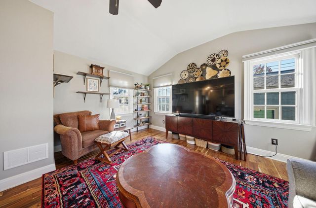 125 S Stanwood Road, Columbus, OH 43209