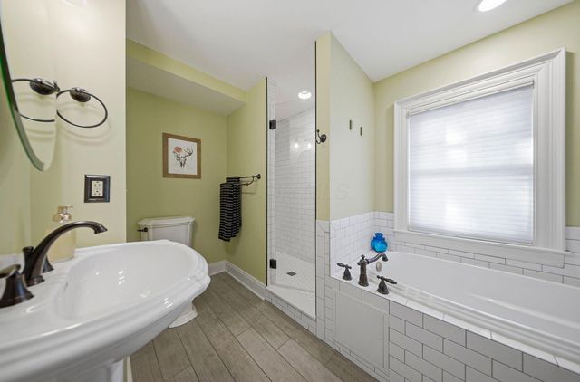 125 S Stanwood Road, Columbus, OH 43209