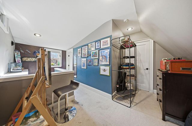 125 S Stanwood Road, Columbus, OH 43209