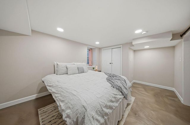 125 S Stanwood Road, Columbus, OH 43209