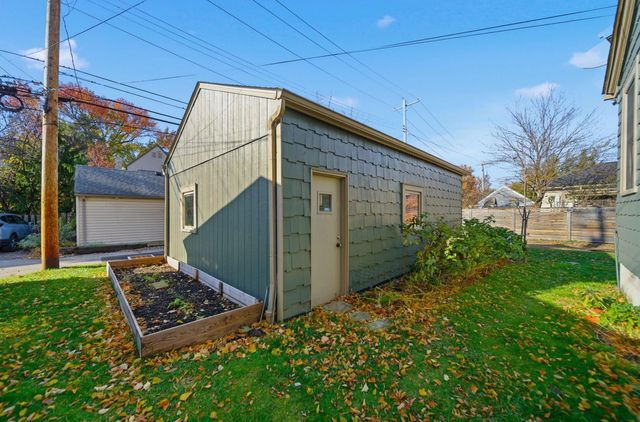 125 S Stanwood Road, Columbus, OH 43209