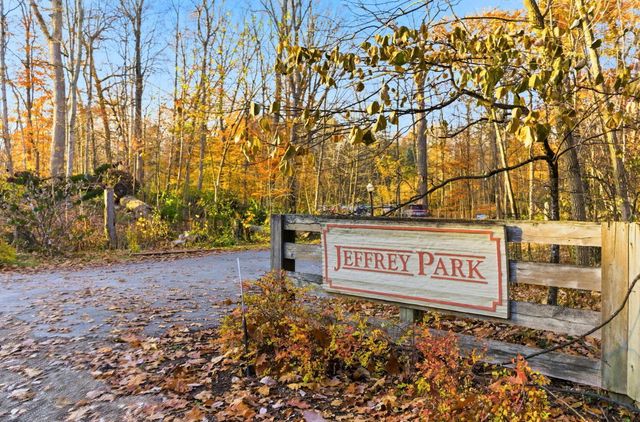 125 S Stanwood Road, Columbus, OH 43209