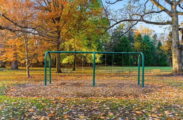 125 S Stanwood Road, Columbus, OH 43209