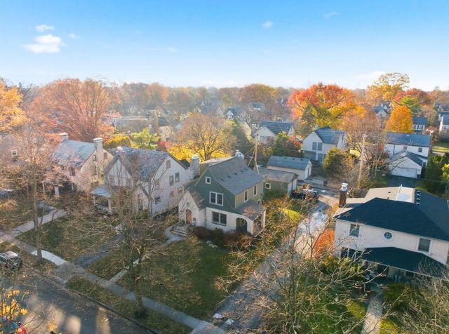 125 S Stanwood Road, Columbus, OH 43209