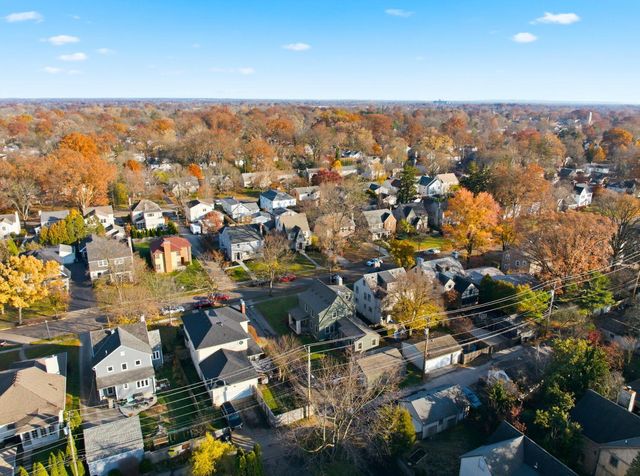 125 S Stanwood Road, Columbus, OH 43209