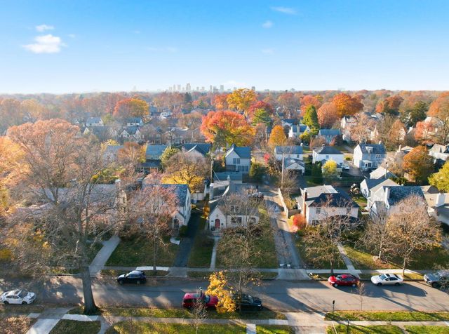 125 S Stanwood Road, Columbus, OH 43209