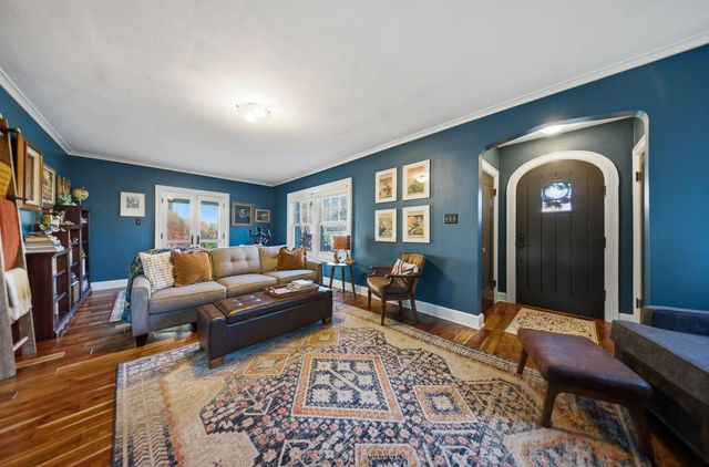 125 S Stanwood Road, Columbus, OH 43209