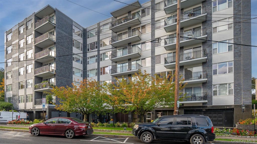 20 Old Mamaroneck Road 2D, White Plains, NY 10605