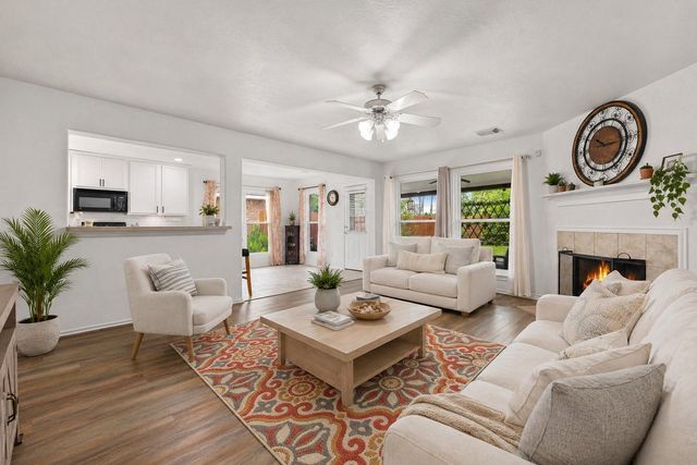 6810 Topsfield Point Drive, Humble, TX 77346