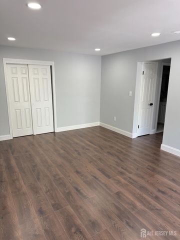 1008 Hidden Village Drive, Perth Amboy, NJ 08861