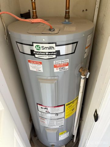 1008 Hidden Village Drive, Perth Amboy, NJ 08861