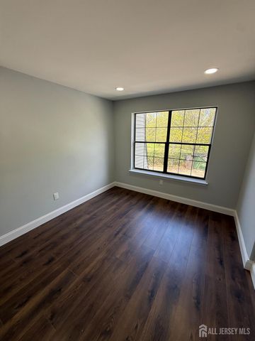 1008 Hidden Village Drive, Perth Amboy, NJ 08861